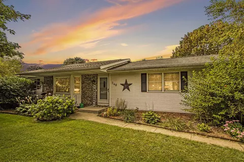 240 S Nottawa St, Mendon, MI 49072