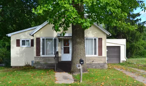 201 Briscoe Pl, Jackson, MI 49203 photo 2