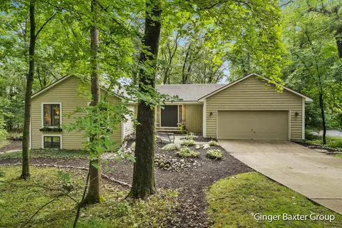 1612 Riverton Ave SE, Grand Rapids, MI 49546