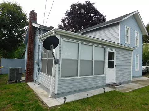 448 E Main St, Springport, MI 49284