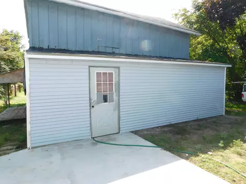 448 E Main St, Springport, MI 49284 photo 21