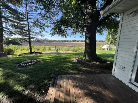 225 E Lakeshore Dr, Hope, MI 48628 photo 14