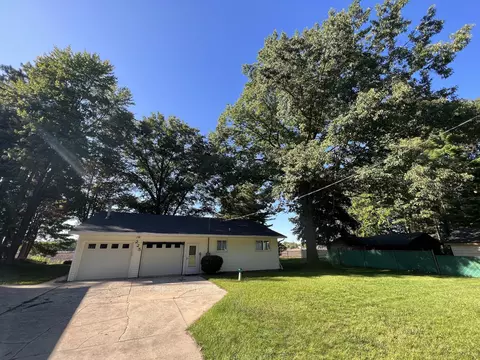 225 E Lakeshore Dr, Hope, MI 48628 photo 11