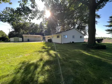 225 E Lakeshore Dr, Hope, MI 48628 photo 12