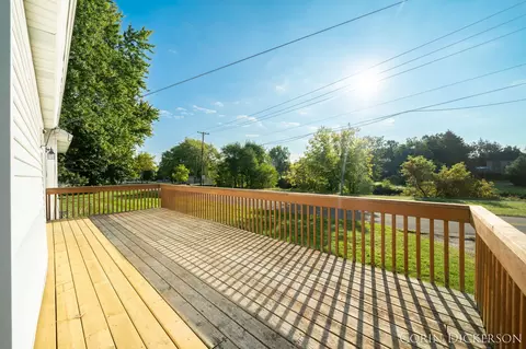 225 Water St, Belding, MI 48809 photo 34