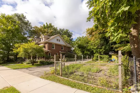 425 Eastern Ave SE, Grand Rapids, MI 49503