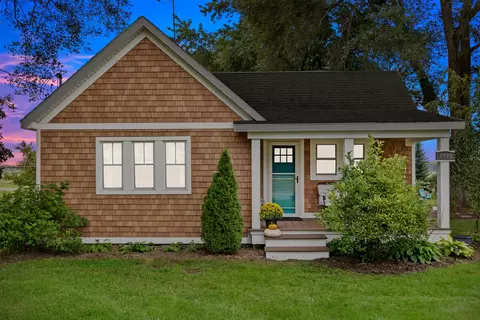 2498 E 136th St, Grant, MI 49327