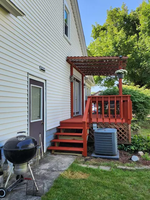 400 Union St, Plainwell, MI 49080 photo 16