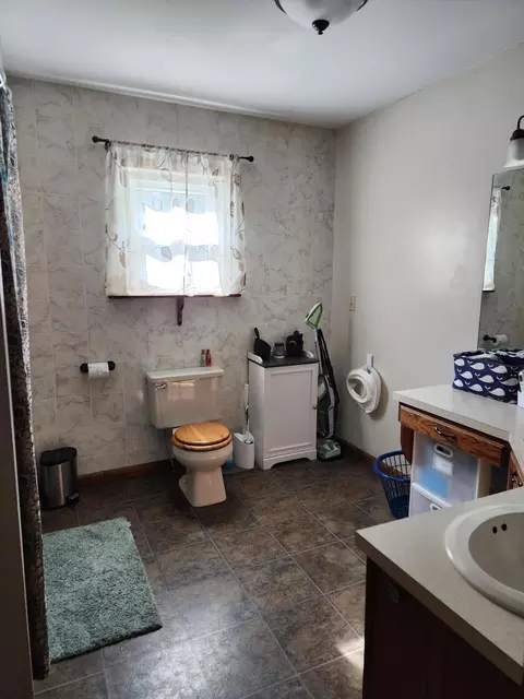400 Union St, Plainwell, MI 49080 photo 8