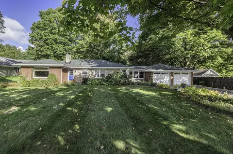 2323 S 9th St, Kalamazoo, MI 49009