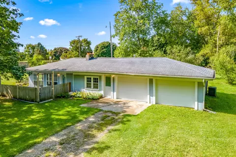 3980 S Lake Pleasant Rd, Osseo, MI 49266