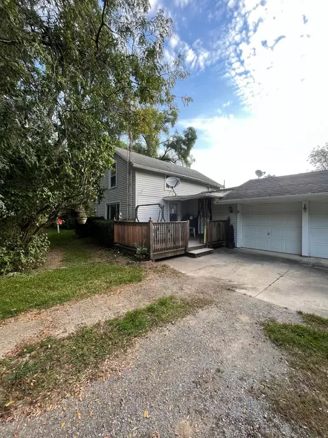 9545 Gates Rd, Clarklake, MI 49234