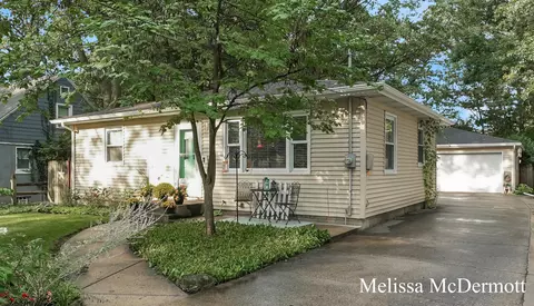 3865 Minnie Ave SW, Wyoming, MI 49519