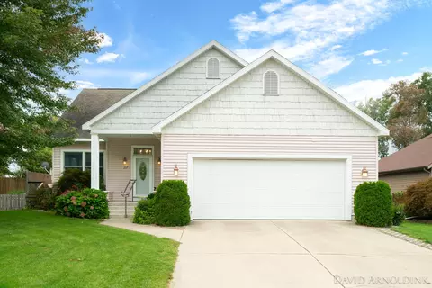 237 Standish St, Holland, MI 49423