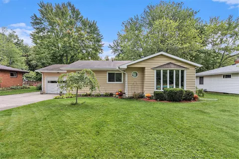 2957 Kirk Ct, Stevensville, MI 49127