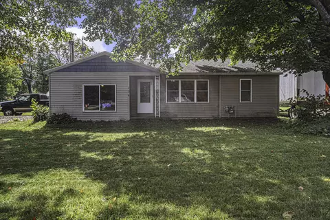 204 Hawley St, Hesperia, MI 49421