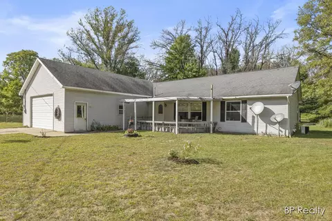 5669 E Baseline Rd, White Cloud, MI 49349 photo 2