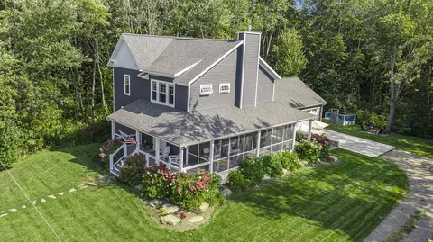 487 Sunset Ln, South Haven, MI 49090