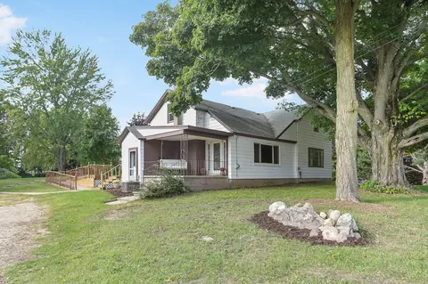 51717 24th Ave, Grand Junction, MI 49056