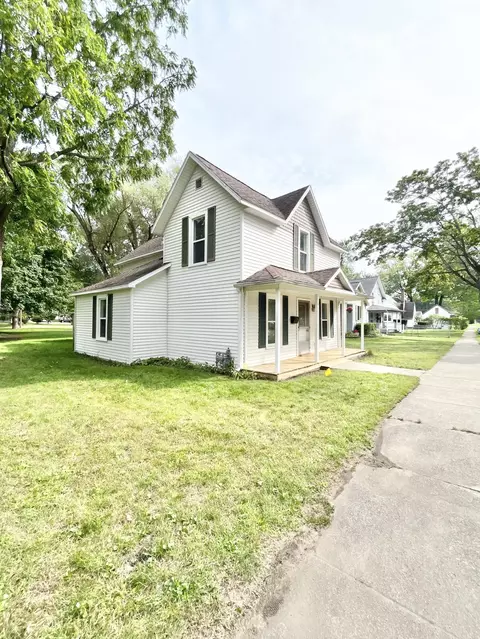 307 S Baldwin St, Whitehall, MI 49461