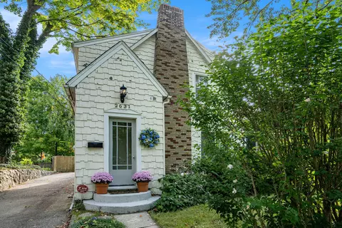 2631 Kalanco St, Kalamazoo, MI 49001