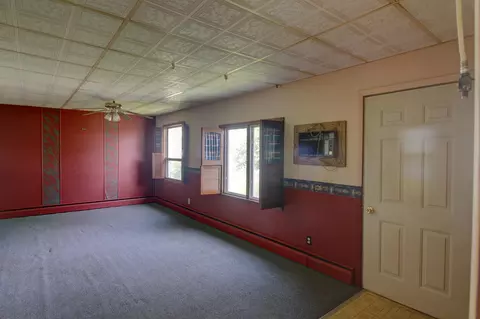5365 Kline Dr, Jackson, MI 49201 photo 2