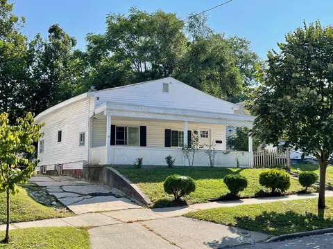 1854 Palace Ave SW, Grand Rapids, MI 49507