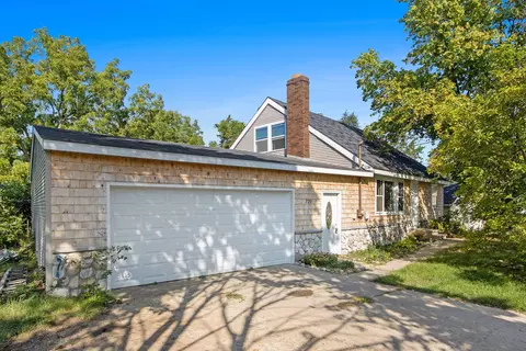 720 S Farmer St, Otsego, MI 49078