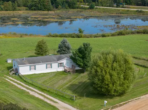 20428 5 Mile Rd, Stanwood, MI 49346
