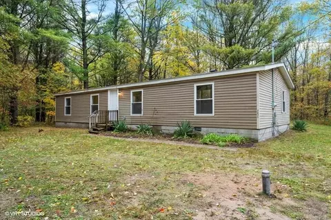 2630 Strand Rd, Muskegon, MI 49445