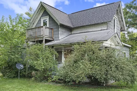104 Edsell St, Otsego, MI 49078