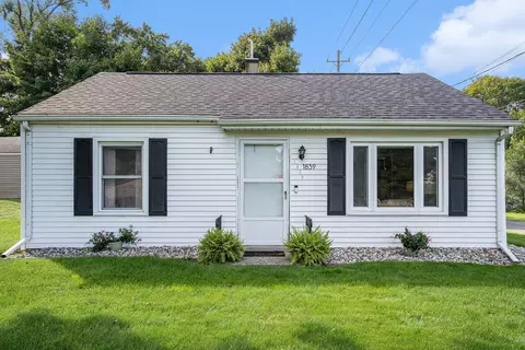 1839 Nazareth Rd, Kalamazoo, MI 49048