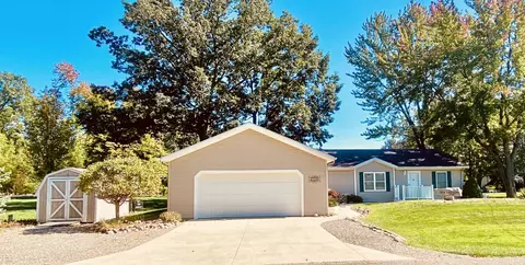 764 Lake Shore Pt, Coldwater, MI 49036