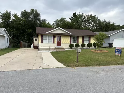 447 Madison Ct SE, Kentwood, MI 49548