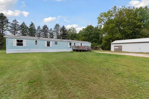 9338 S Castle Rd, Sheridan, MI 48884