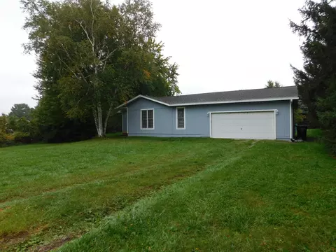 4890 Milett Rd, Fowlerville, MI 48836