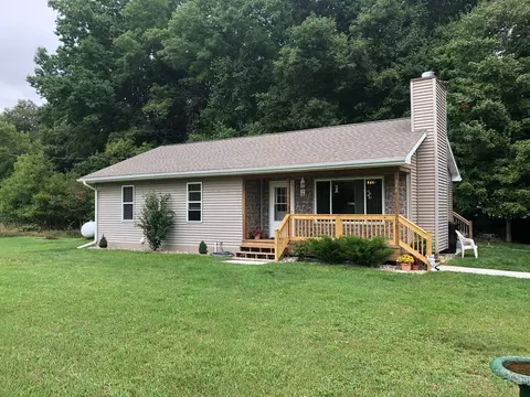 304 19th St, Otsego, MI 49078
