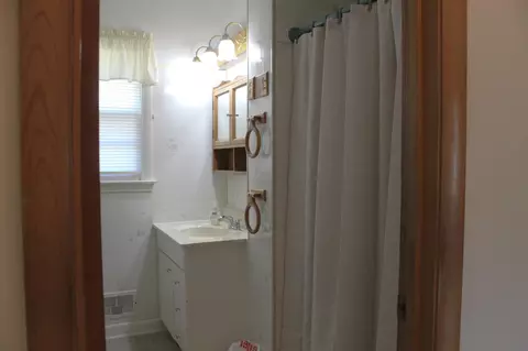 900 E Green St, Marshall, MI 49068 photo 16