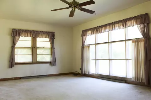 900 E Green St, Marshall, MI 49068 photo 11