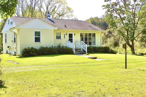 900 E Green St, Marshall, MI 49068