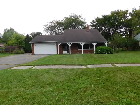 356 Timber Dr, Coloma, MI 49038