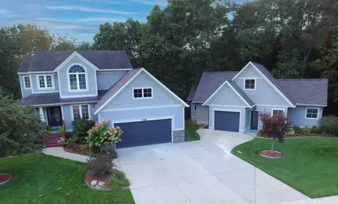 2120 Hollyhock St NE, Belmont, MI 49306