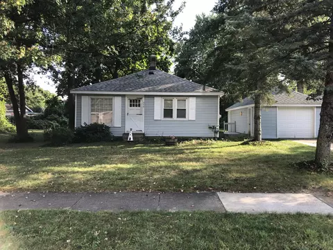 348 Maplelawn St SE, Grand Rapids, MI 49548