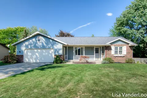 2887 Wood Dr, Hudsonville, MI 49426