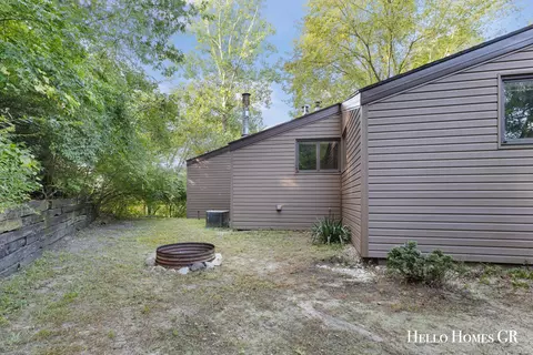 8643 Fulton St E, Ada, MI 49301 photo 32