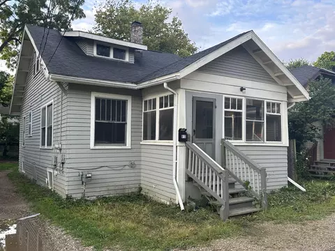 813 Hoffman Ct, Kalamazoo, MI 49007