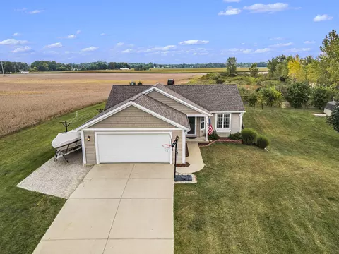 4145 Spring Meadow Dr, Hamilton, MI 49419