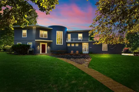 1739 Embury Rd, Kalamazoo, MI 49008