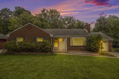 906 Royce Ave, Kalamazoo, MI 49001