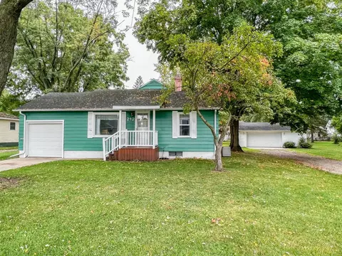 212 Haines St, Dowagiac, MI 49047